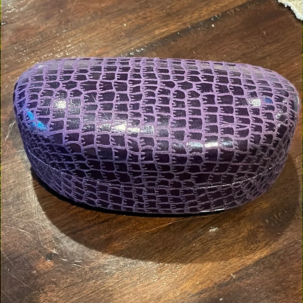 Corinne McCormack sunglass glasses case Purple - Picture 1 of 5